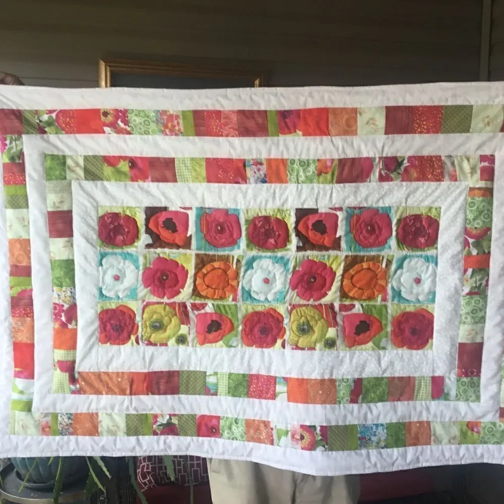 NWT. Hand Crafted Bright Poppies Quilt